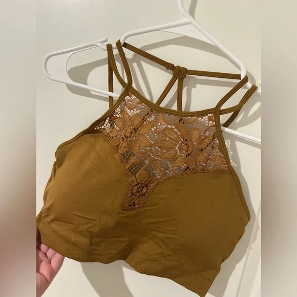 Zenana Plus Size Lace Halter Bralette with double back straps - Picture 4 of 8